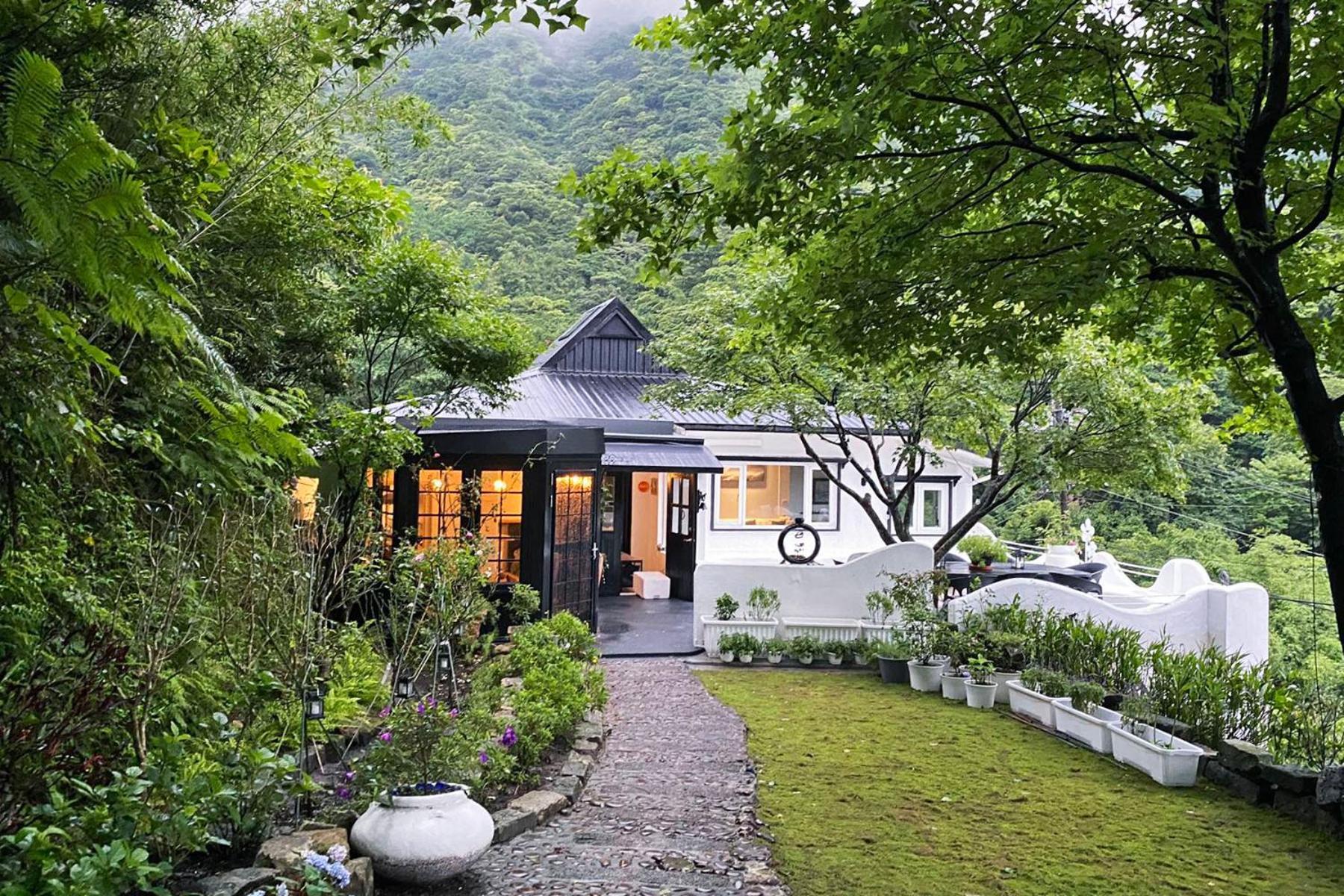 金石新月光 Bed & Breakfast Jiufen Luaran gambar